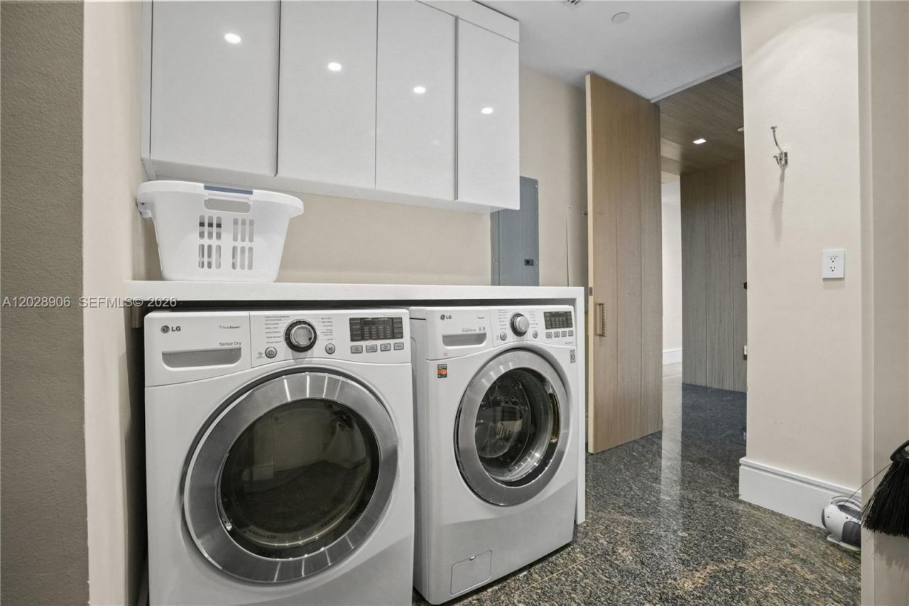 15811 Collins Ave , Unit 2601, Sunny Isles Beach, FL 33160 Photo