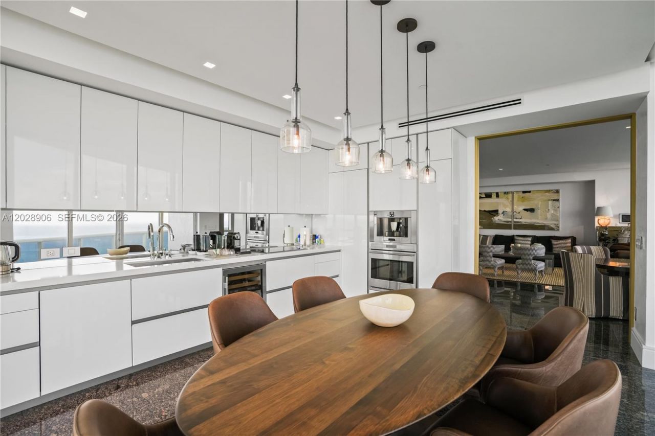 15811 Collins Ave , Unit 2601, Sunny Isles Beach, FL 33160 Photo
