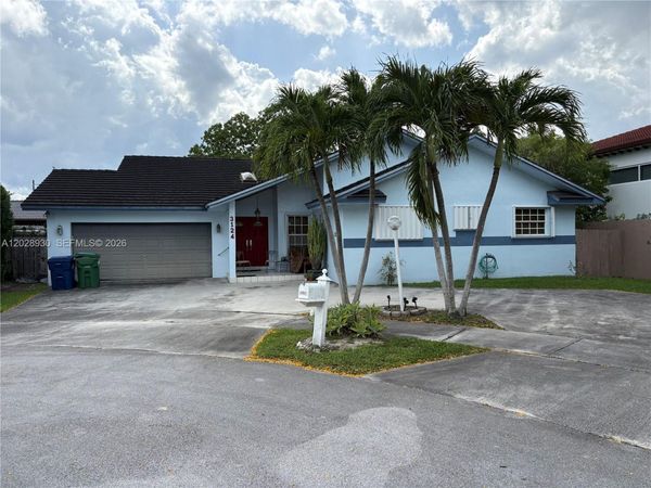 3124 SW 139th Pl , Miami, FL 33175