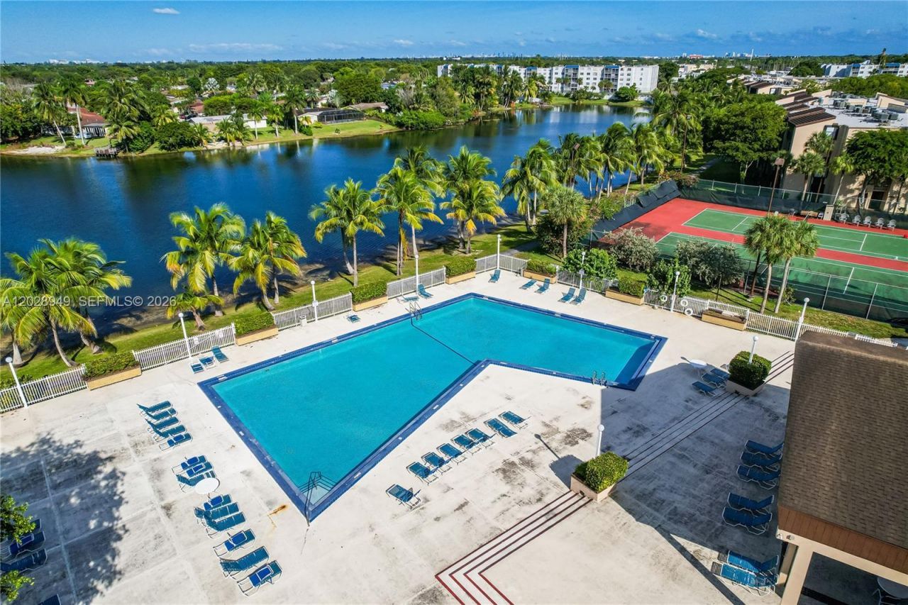 14501 N Kendall Dr, Unit 212H, Miami, FL 33186 Photo