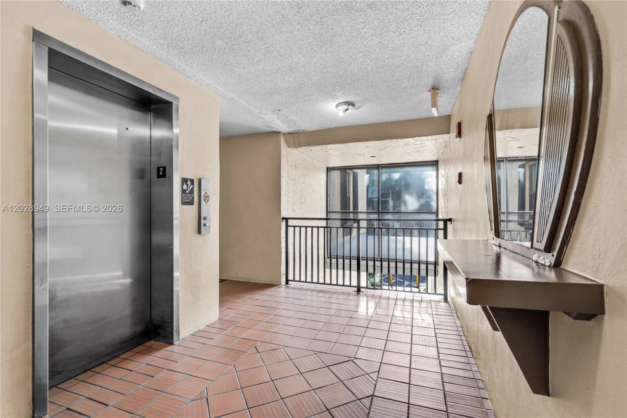 14501 N Kendall Dr, Unit 212H, Miami, FL 33186 Photo