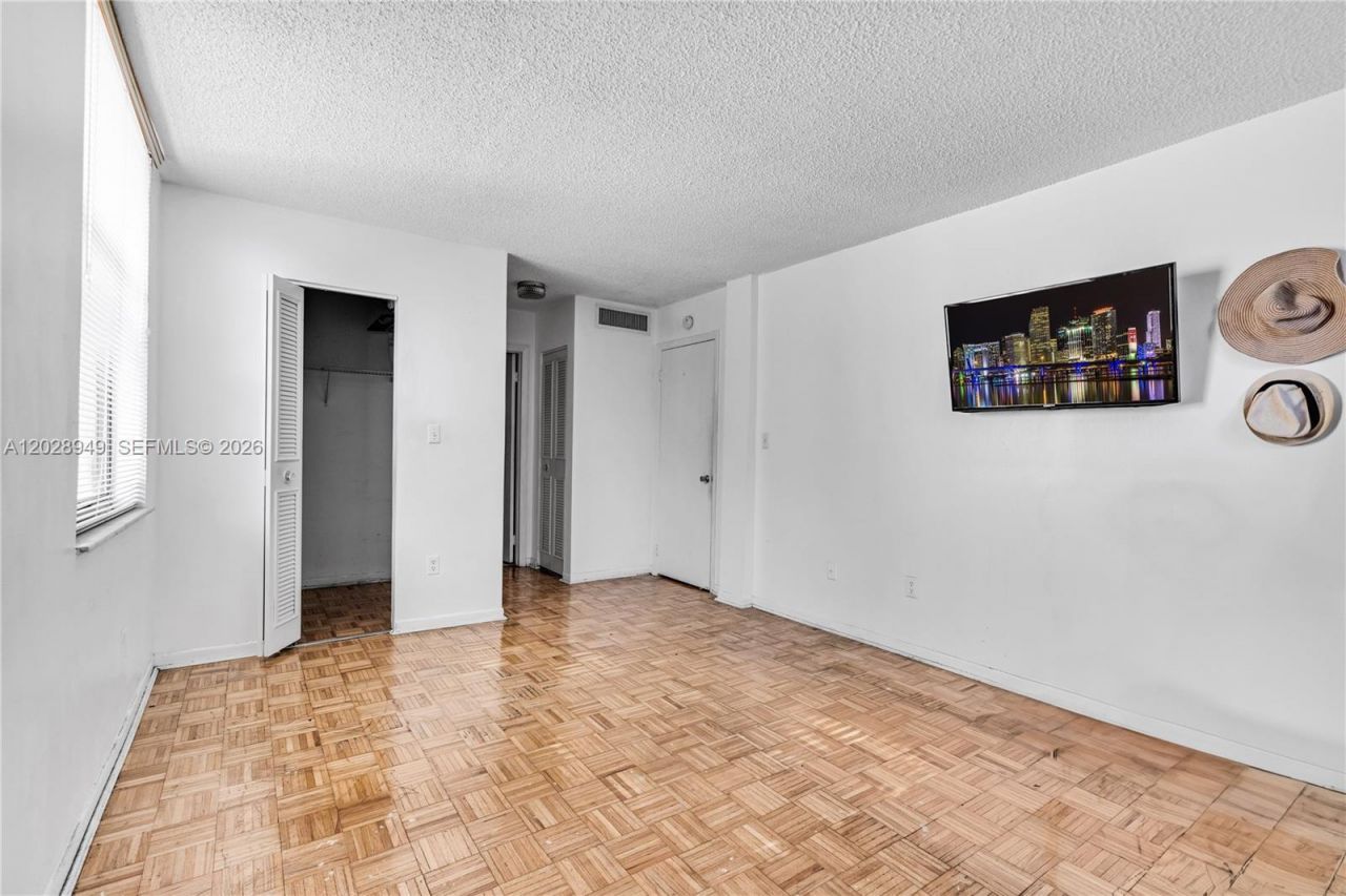 14501 N Kendall Dr, Unit 212H, Miami, FL 33186 Photo