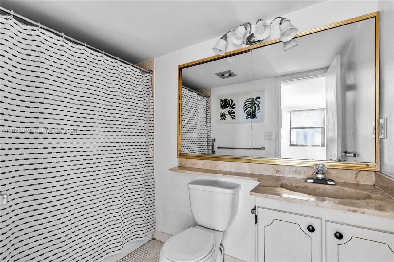14501 N Kendall Dr, Unit 212H, Miami, FL 33186 Photo