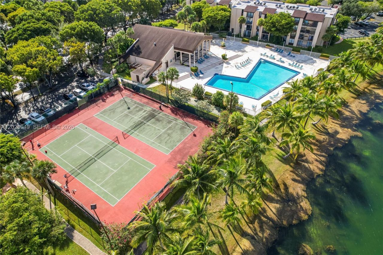 14501 N Kendall Dr, Unit 212H, Miami, FL 33186 Photo