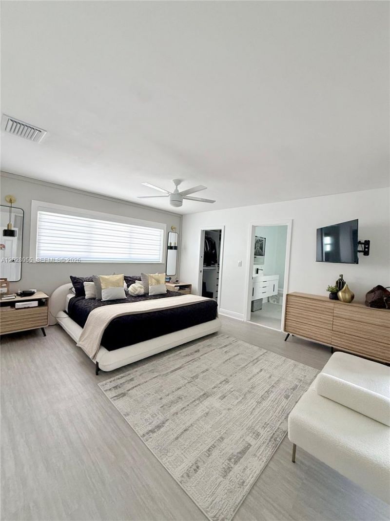 5680 SW 7th St , Plantation, FL 33317 Photo