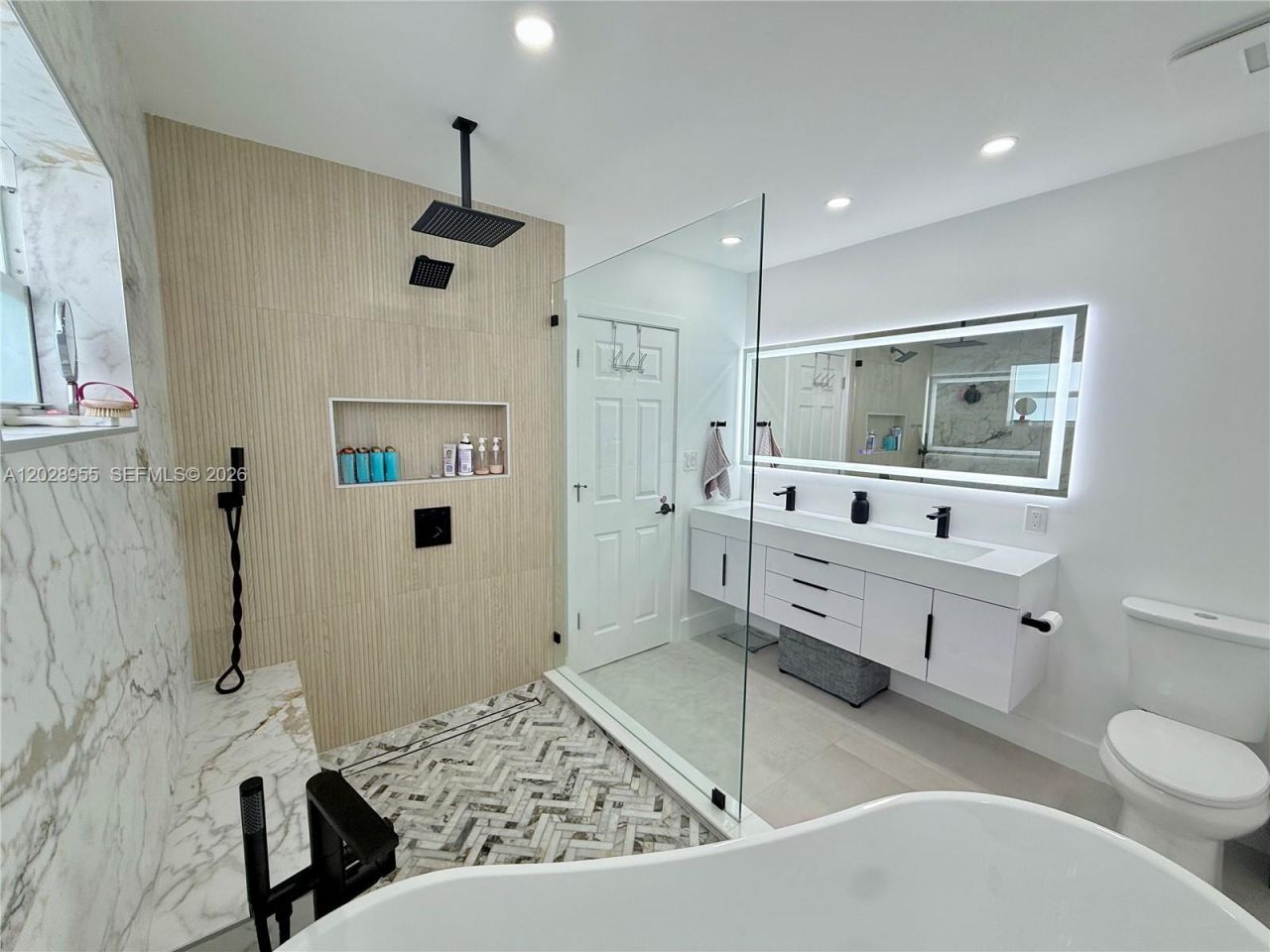 5680 SW 7th St , Plantation, FL 33317 Photo