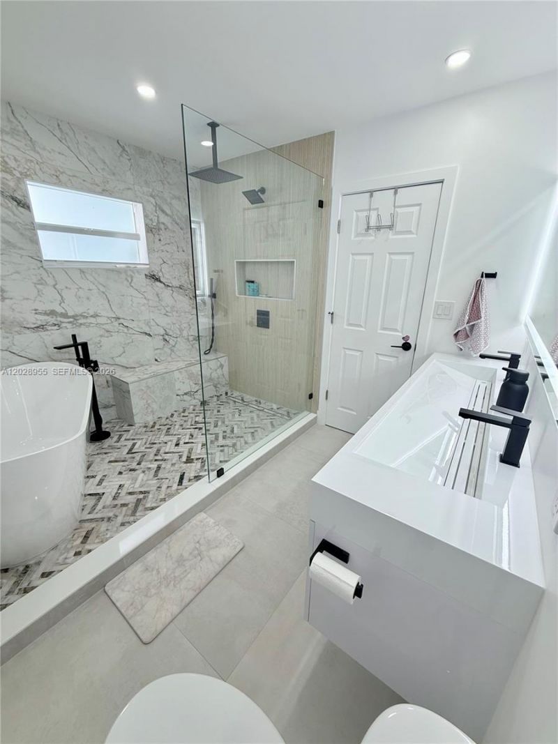 5680 SW 7th St , Plantation, FL 33317 Photo