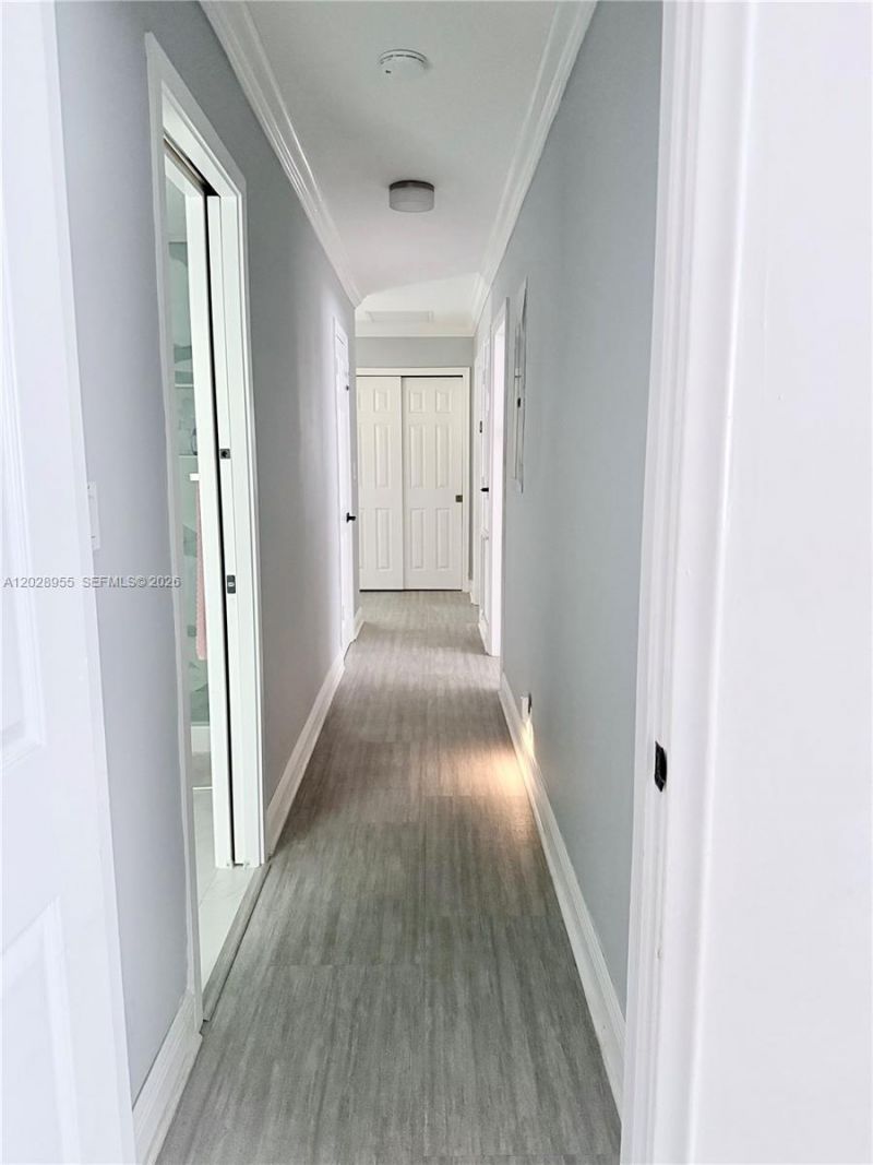 5680 SW 7th St , Plantation, FL 33317 Photo