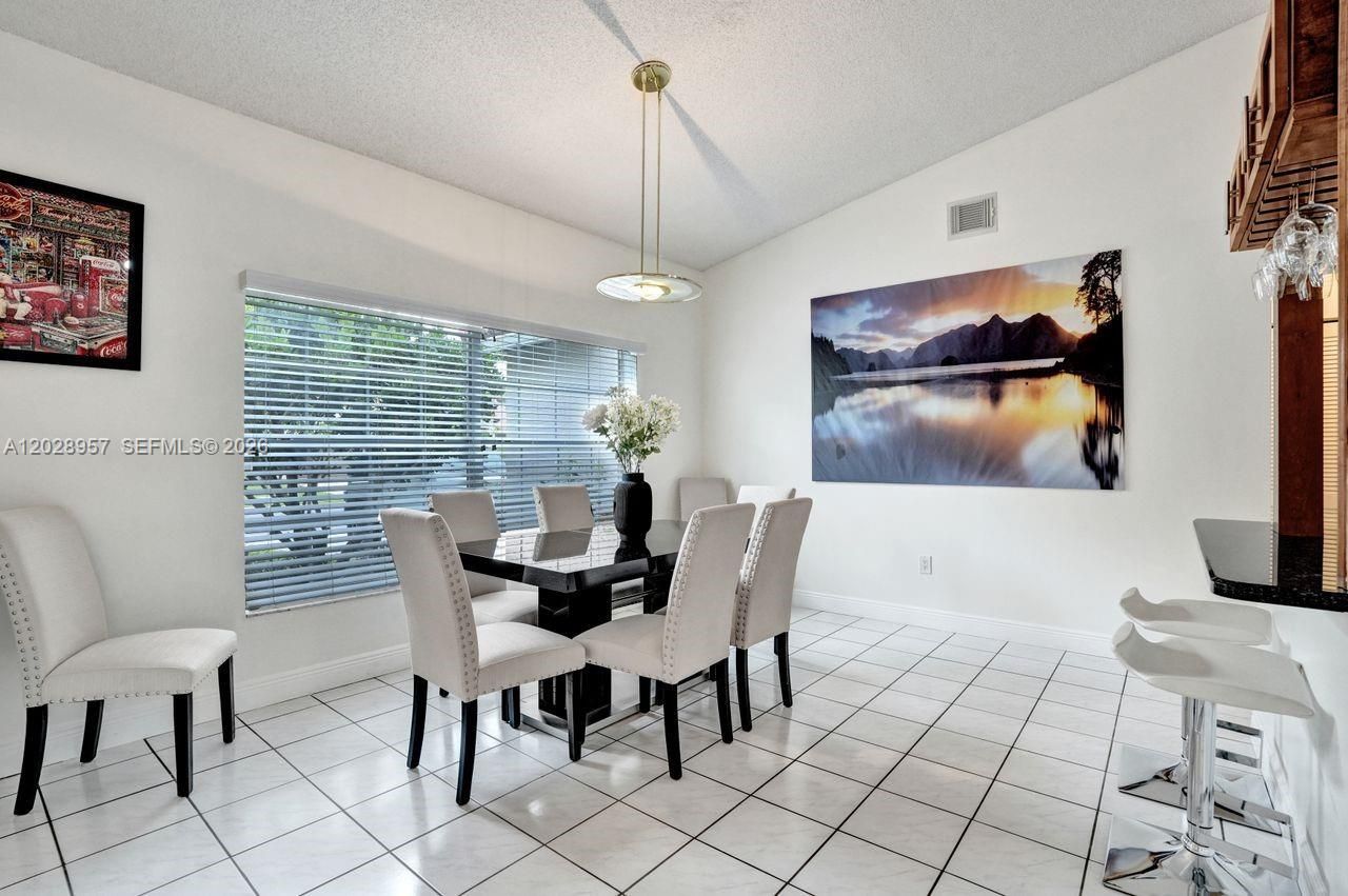 13331 NW 11th Ln, Sunrise, FL 33323 Photo