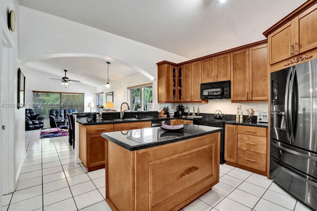 13331 NW 11th Ln, Sunrise, FL 33323 Photo