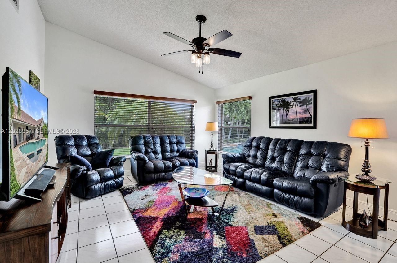 13331 NW 11th Ln, Sunrise, FL 33323 Photo