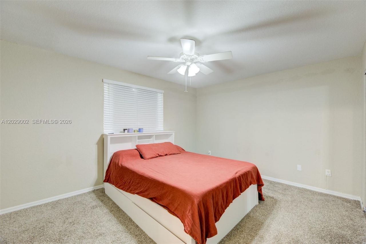 5955 London Ln, Tamarac, FL 33321 Photo