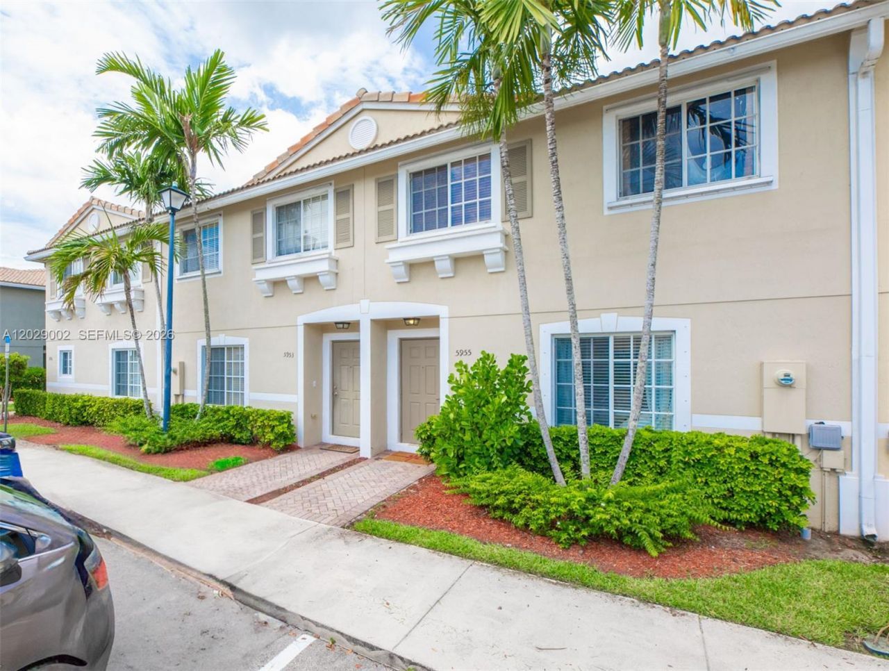 5955 London Ln, Tamarac, FL 33321 Photo
