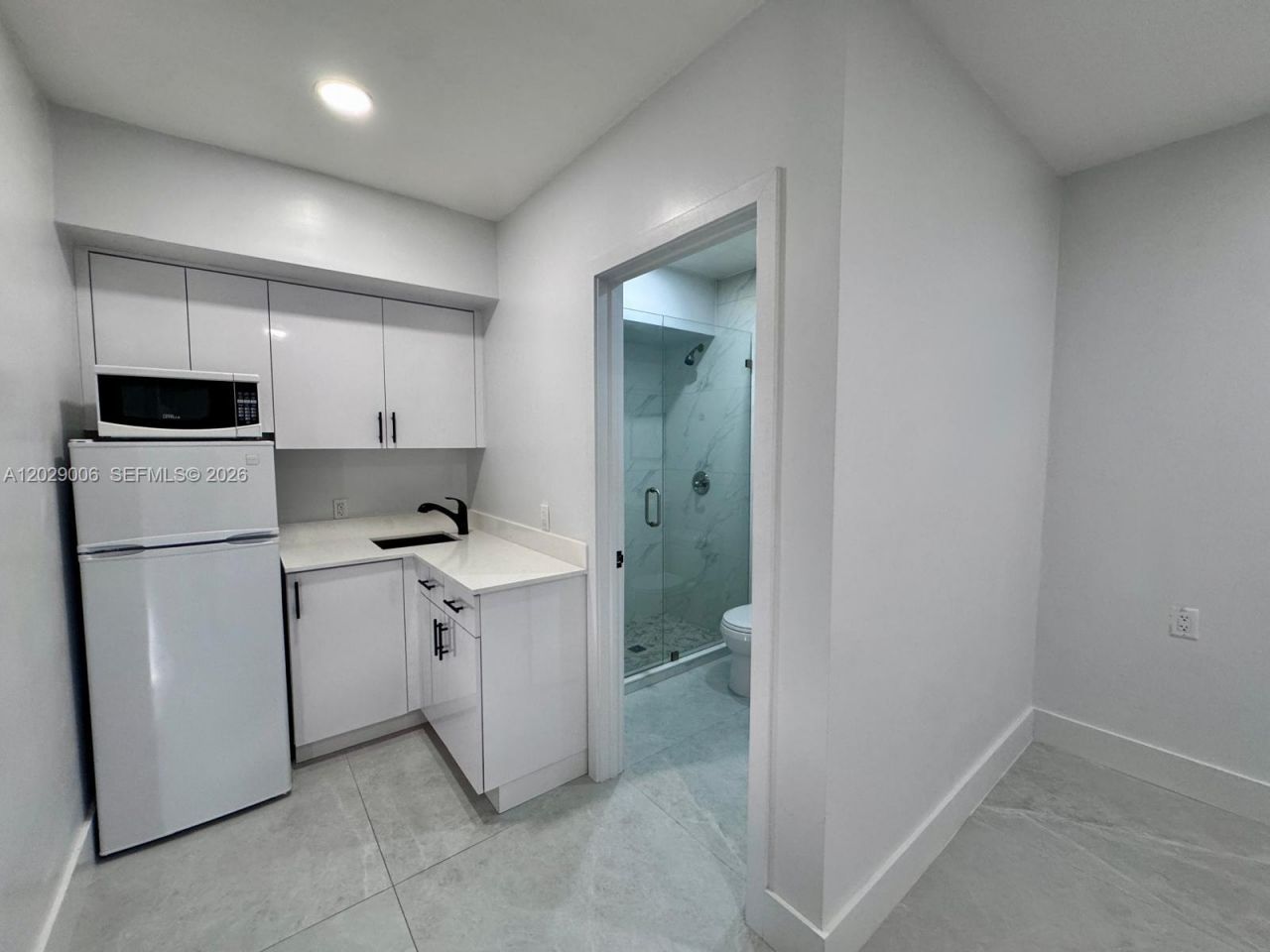 8671 NW 3rd St , Unit 2, Pembroke Pines, FL 33024 Photo