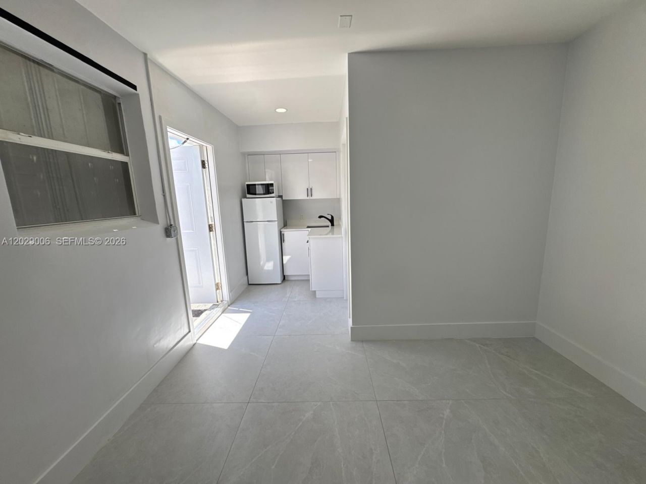 8671 NW 3rd St , Unit 2, Pembroke Pines, FL 33024 Photo