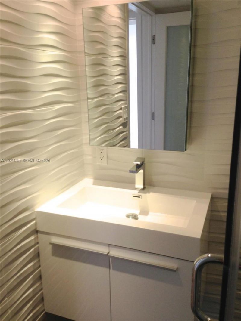 8911 Collins Ave , Unit 1104, Surfside, FL 33154 Photo
