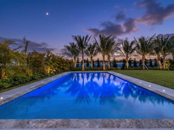 16689 N Botaniko Dr N , Weston, FL 33326
