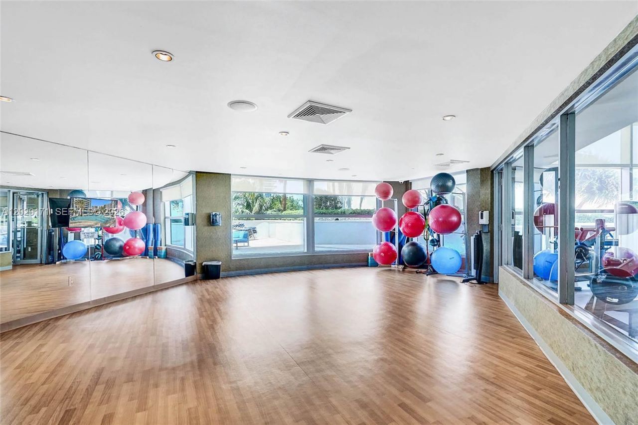 3101 S Ocean Dr, Unit 2208, Hollywood, FL 33019 Photo