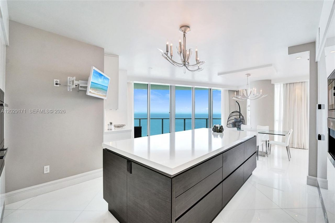 3101 S Ocean Dr, Unit 2208, Hollywood, FL 33019 Photo