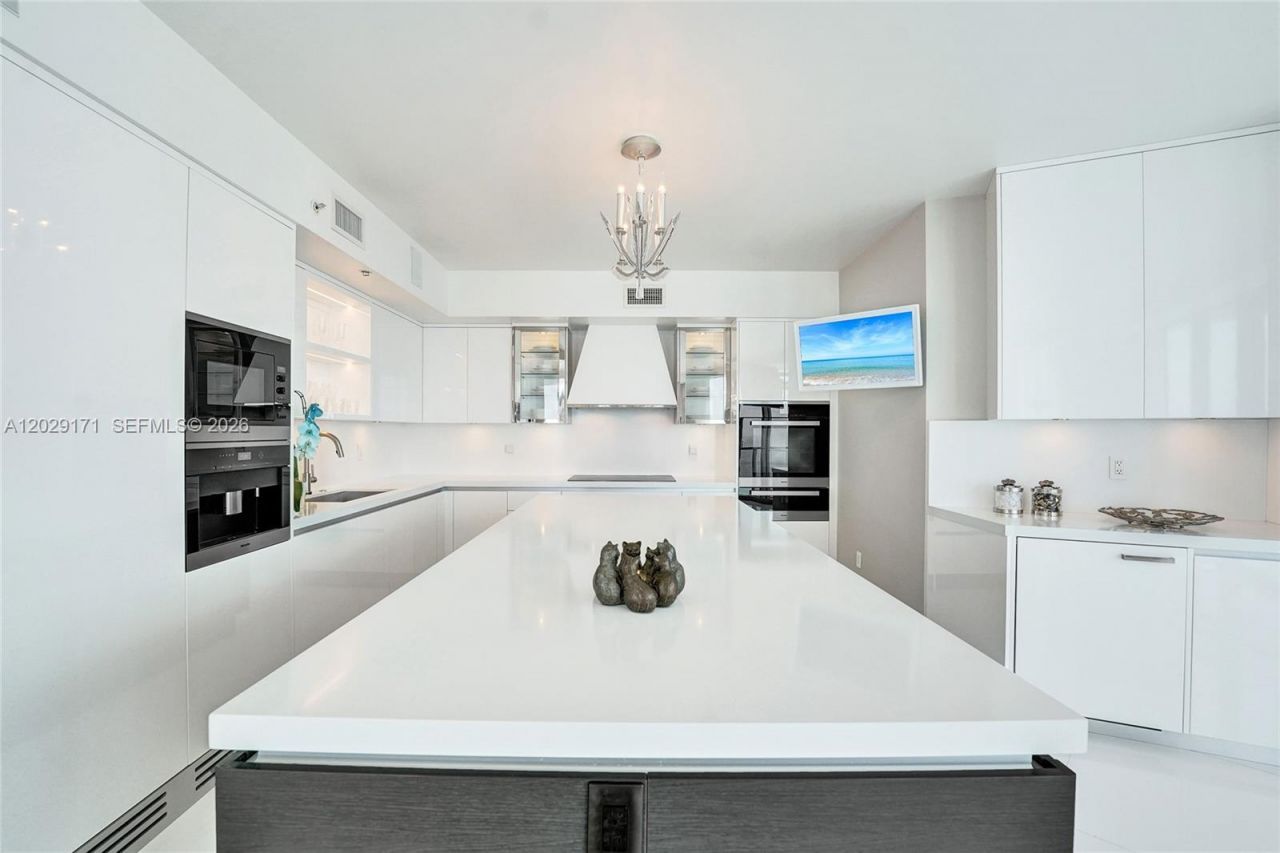3101 S Ocean Dr, Unit 2208, Hollywood, FL 33019 Photo