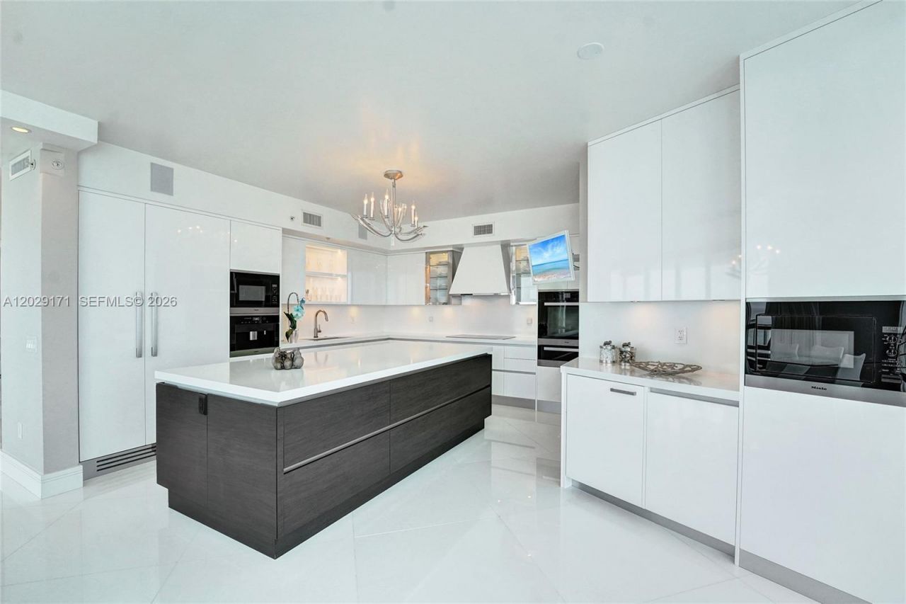 3101 S Ocean Dr, Unit 2208, Hollywood, FL 33019 Photo