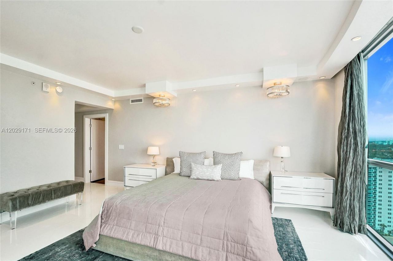3101 S Ocean Dr, Unit 2208, Hollywood, FL 33019 Photo