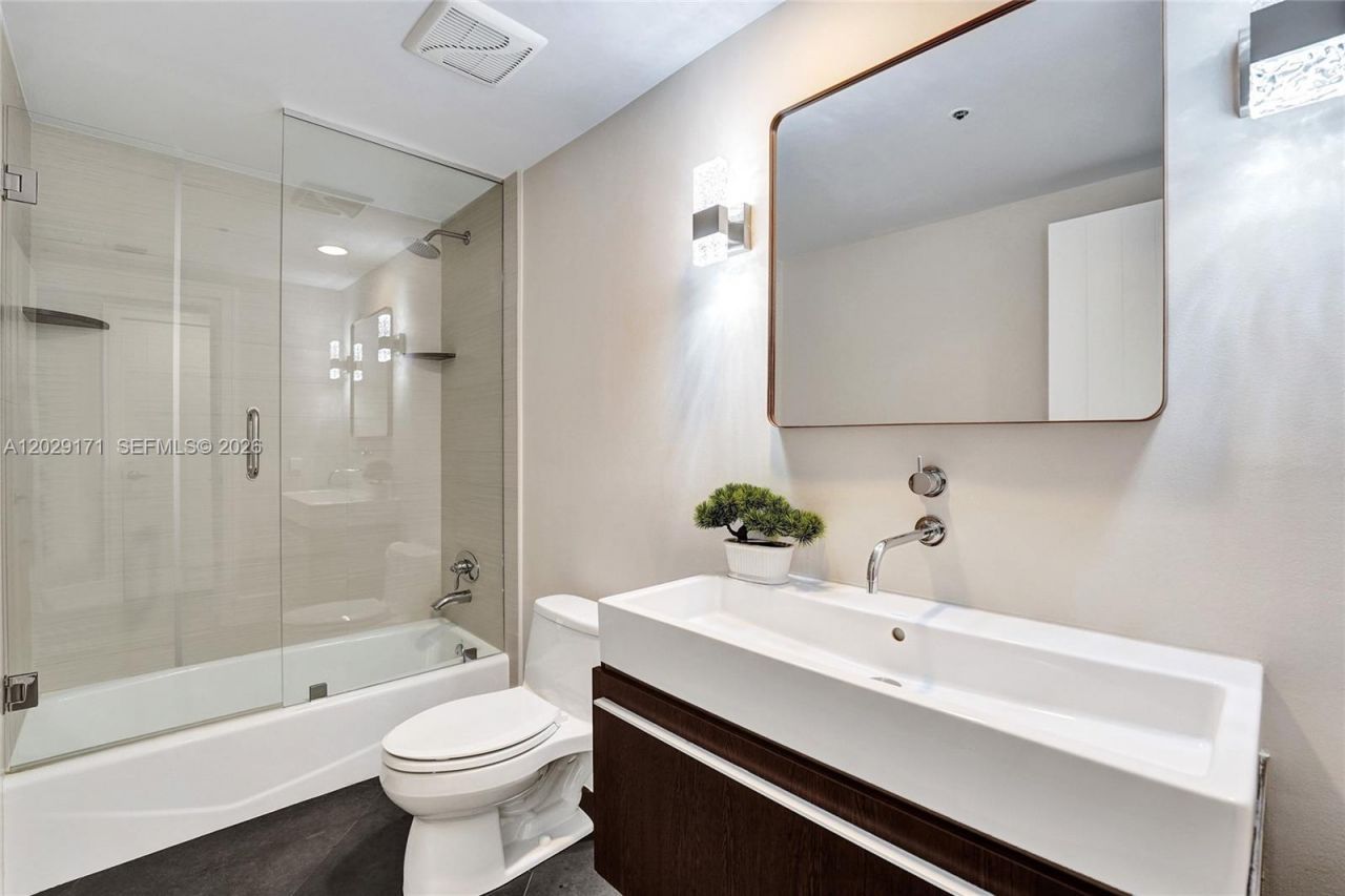 3101 S Ocean Dr, Unit 2208, Hollywood, FL 33019 Photo
