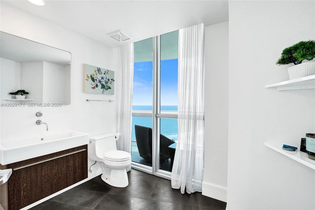 3101 S Ocean Dr, Unit 2208, Hollywood, FL 33019 Photo