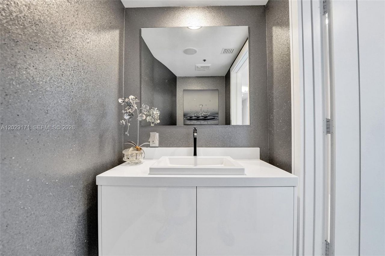 3101 S Ocean Dr, Unit 2208, Hollywood, FL 33019 Photo