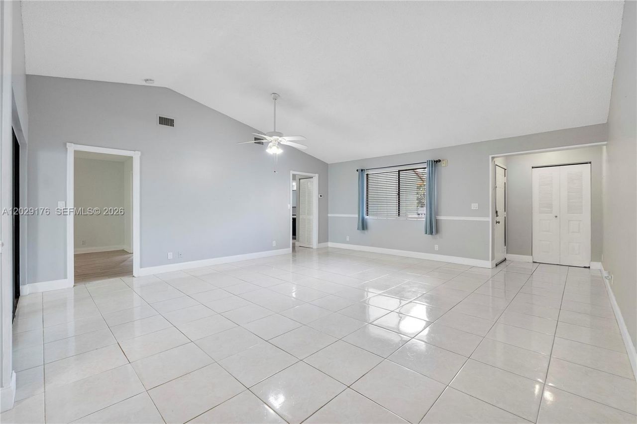9518 SW 1st Court , Unit 21-S, Coral Springs, FL 33071 Photo