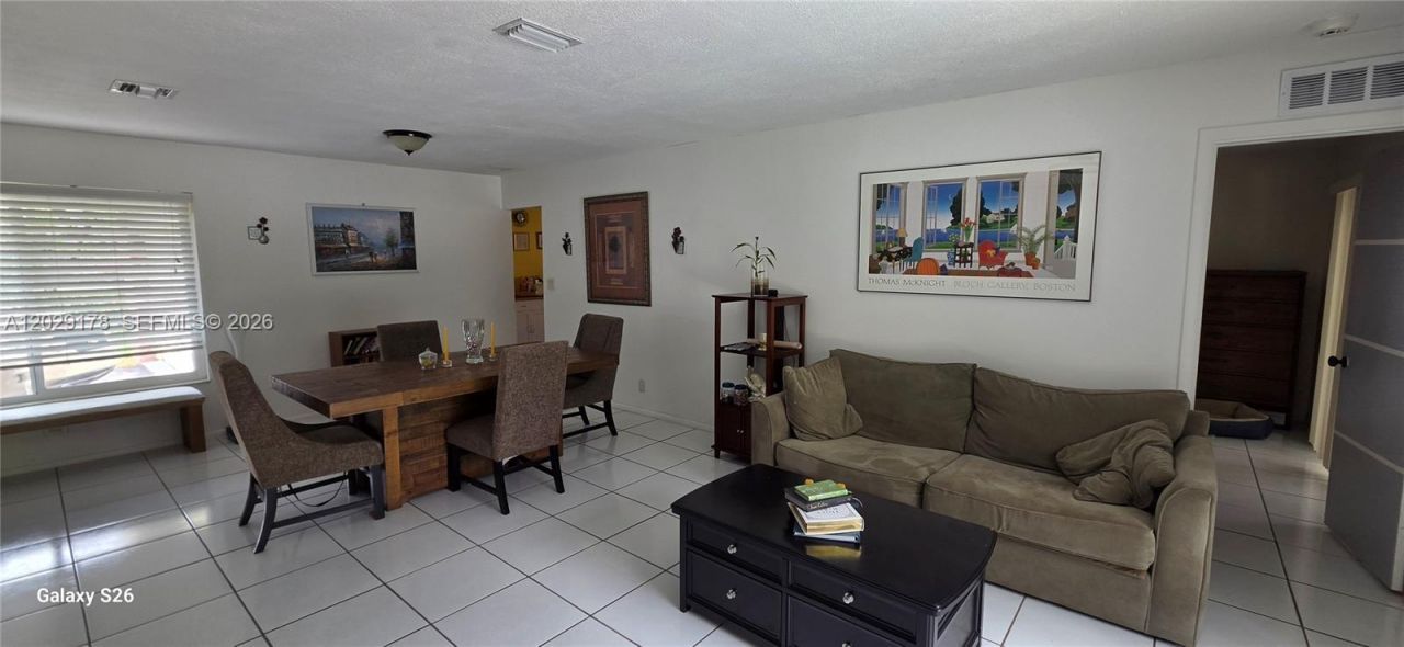 7715 SW 9th St, North Lauderdale, FL 33068 Photo