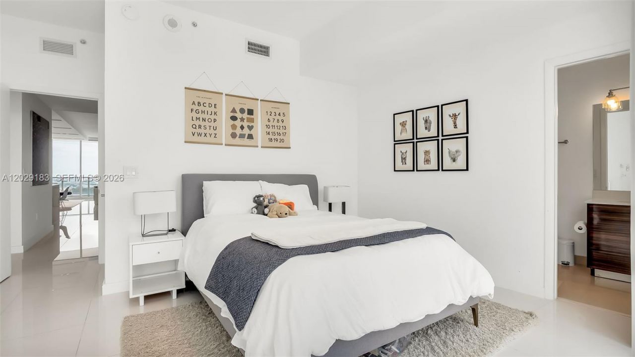 2020 N Bayshore Dr , Unit 2603, Miami, FL 33137 Photo