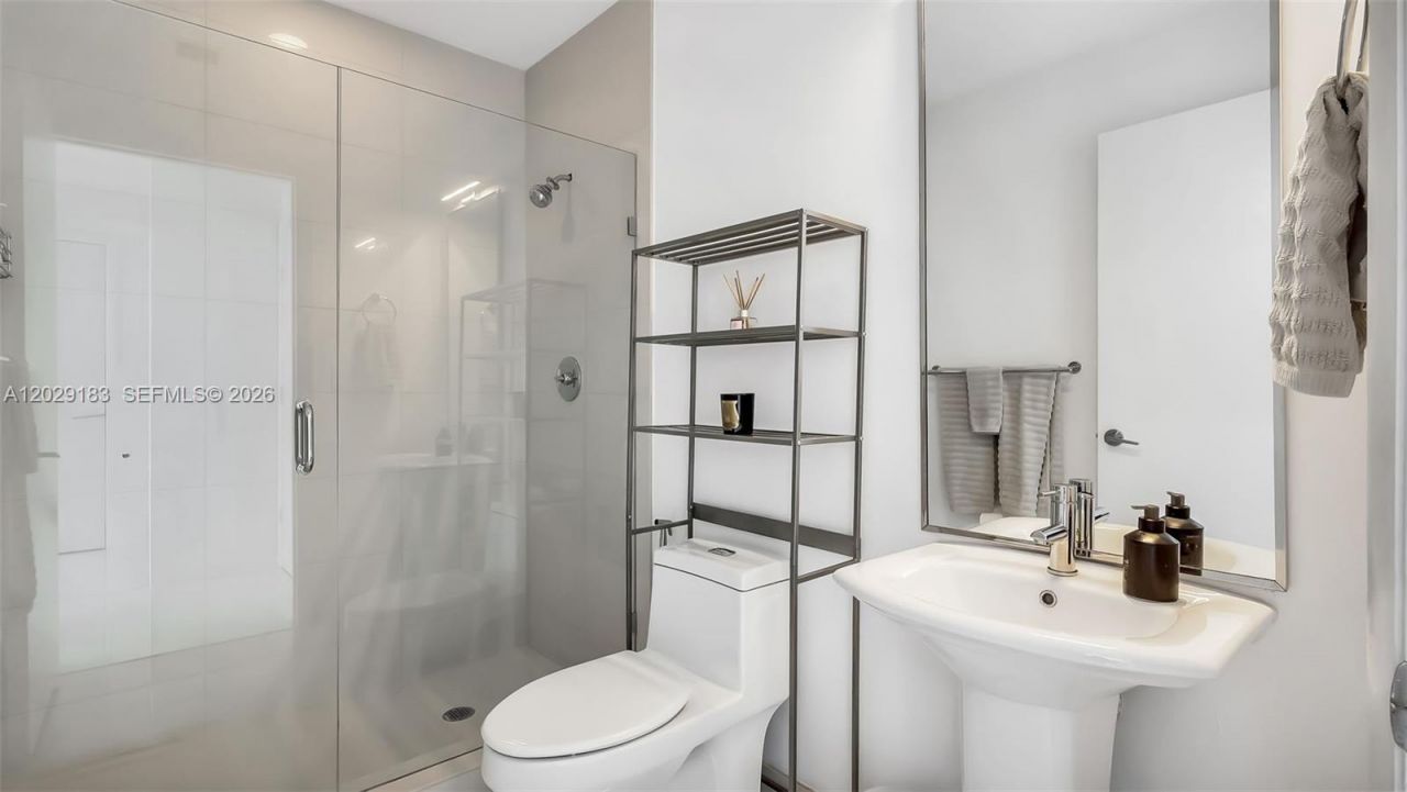 2020 N Bayshore Dr , Unit 2603, Miami, FL 33137 Photo