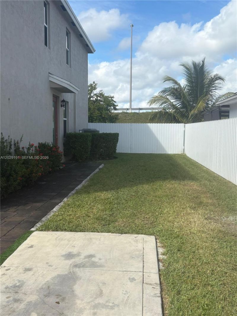 26964 SW 132nd Ct Rd, Homestead, FL 33032 Photo
