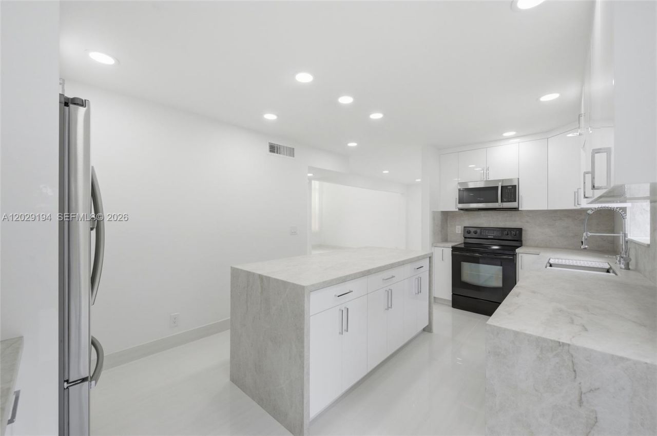 22384 Thousand Pines Ln , Boca Raton, FL 33428 Photo