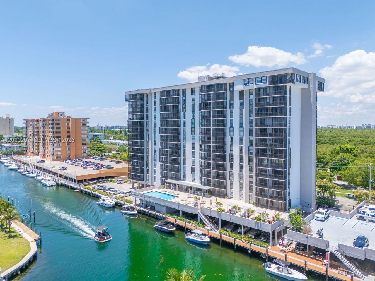 2500 NE 135th St , Unit B508, North Miami, FL 33181 Photo