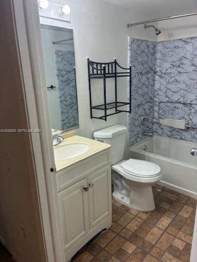 7075 NW 186th St, Unit C507, Hialeah, FL 33015 Photo