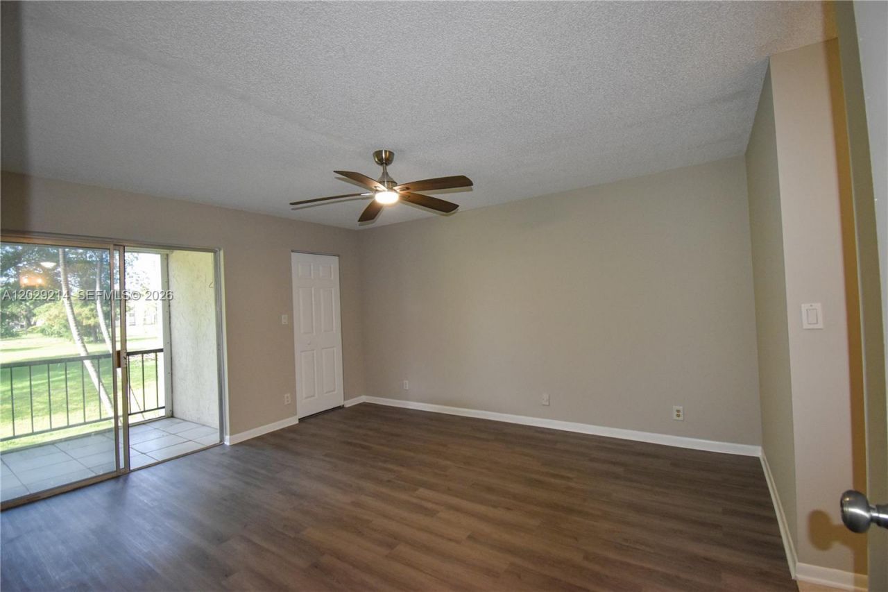 6080 NW 44th St , Unit 201, Lauderhill, FL 33319 Photo