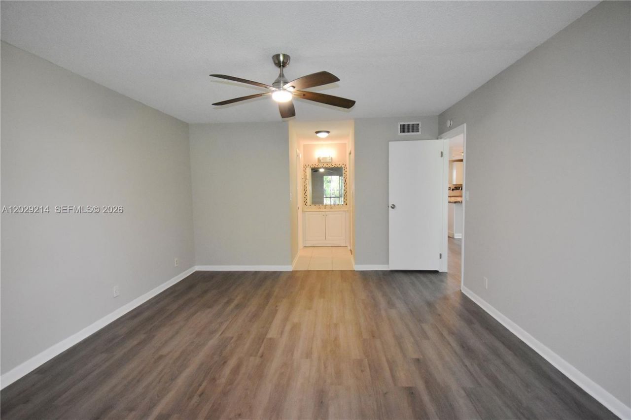 6080 NW 44th St , Unit 201, Lauderhill, FL 33319 Photo