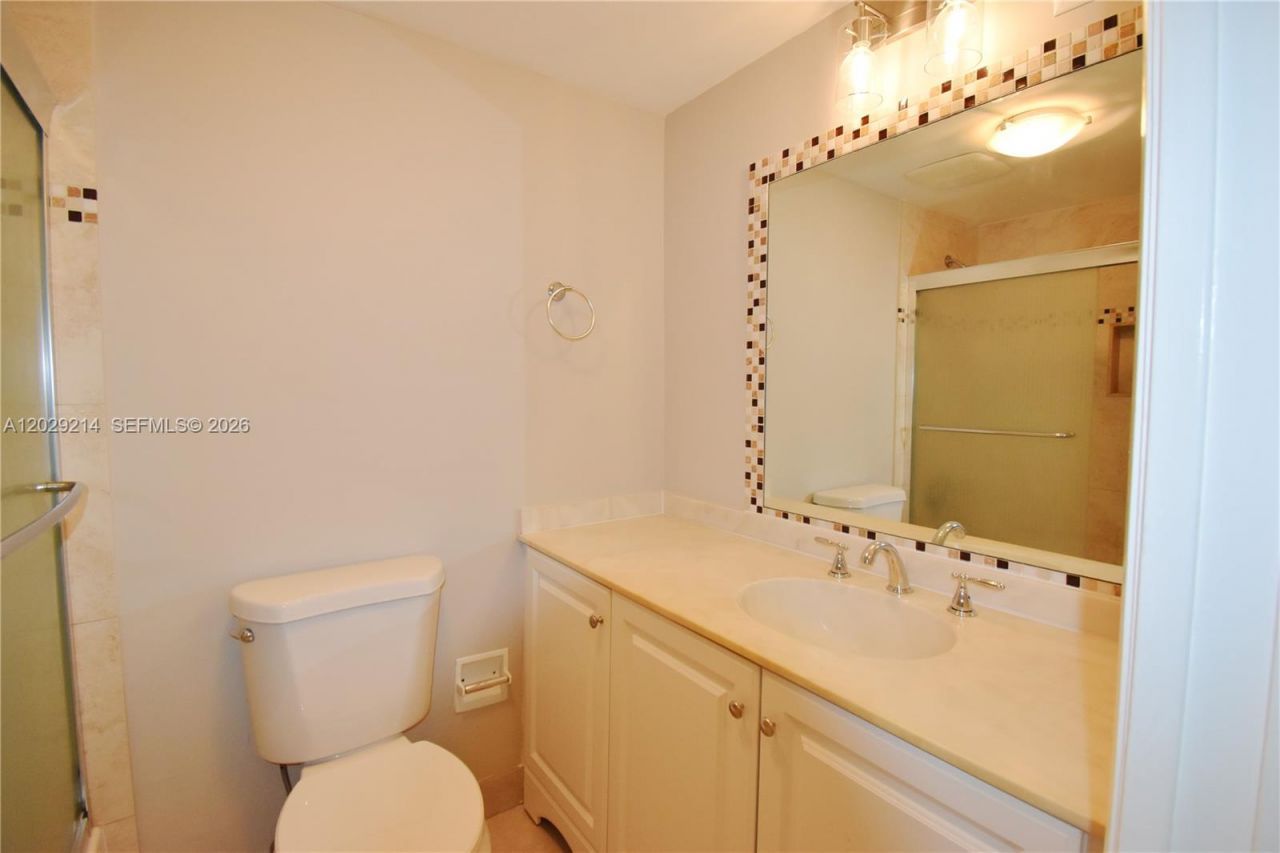 6080 NW 44th St , Unit 201, Lauderhill, FL 33319 Photo