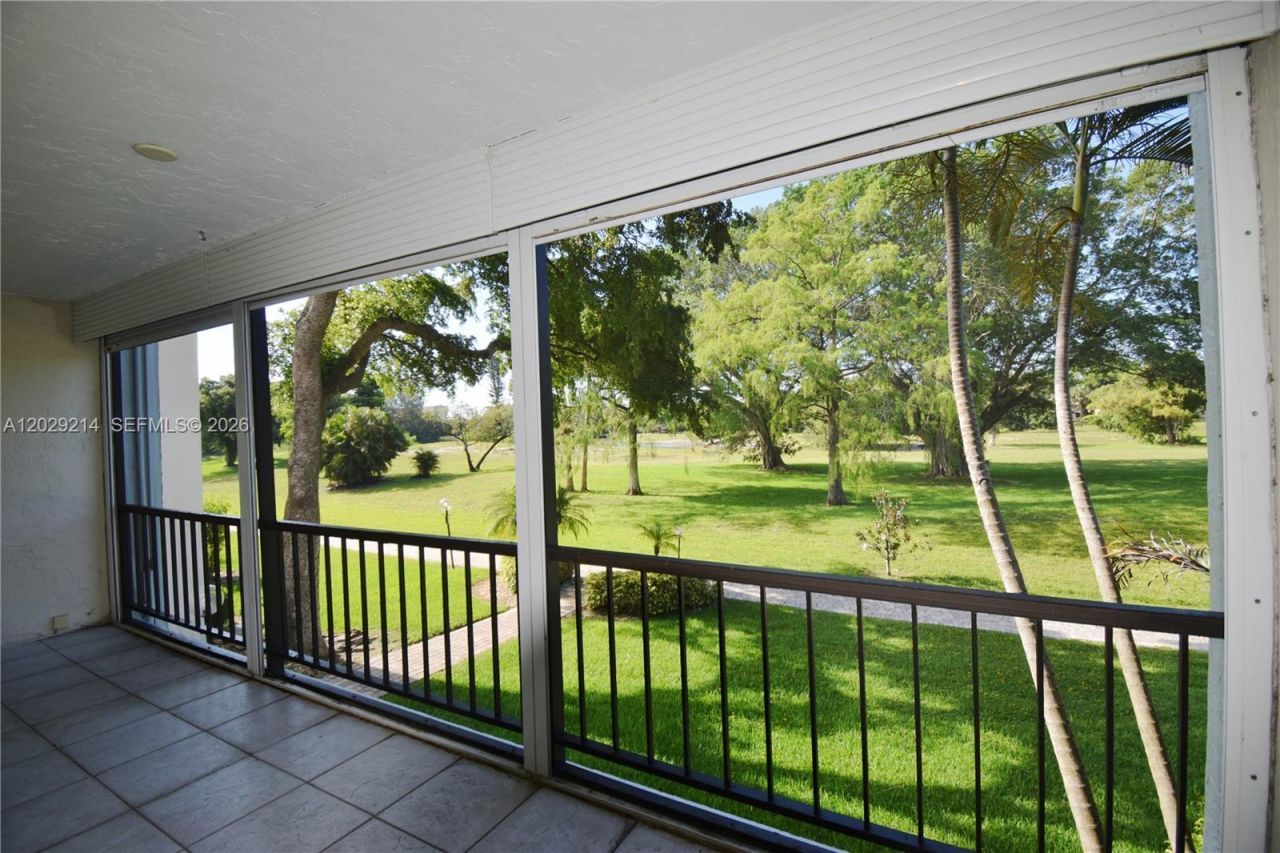 6080 NW 44th St , Unit 201, Lauderhill, FL 33319 Photo