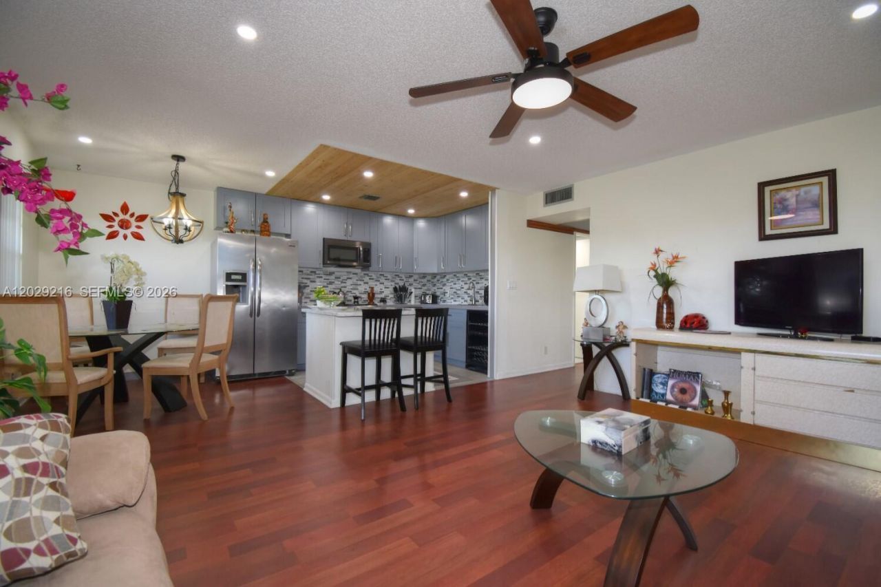 1401 SW 134th Way, Unit 402C, Pembroke Pines, FL 33027 Photo
