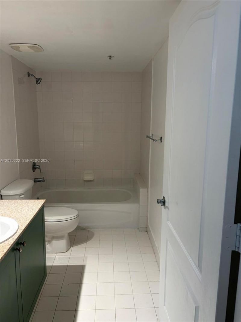 60 NW 37th Ave, Unit 608, Miami, FL 33125 Photo
