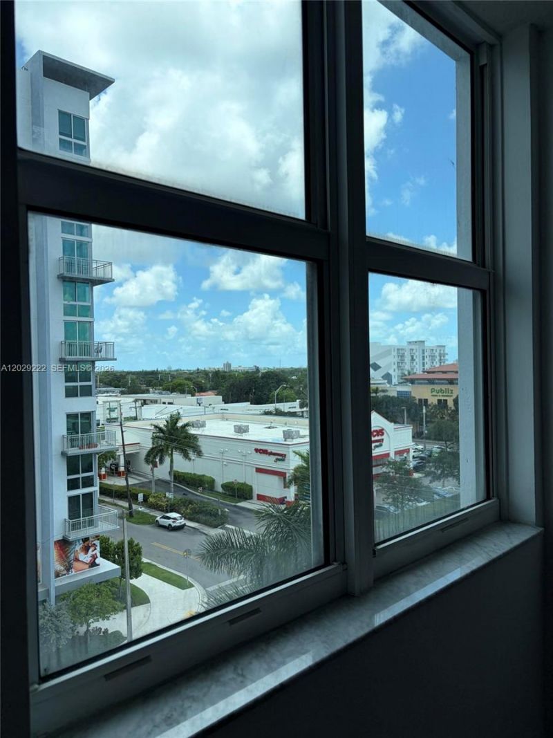60 NW 37th Ave, Unit 608, Miami, FL 33125 Photo