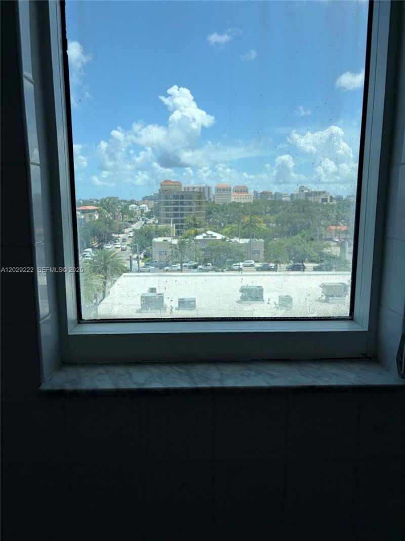 60 NW 37th Ave, Unit 608, Miami, FL 33125 Photo