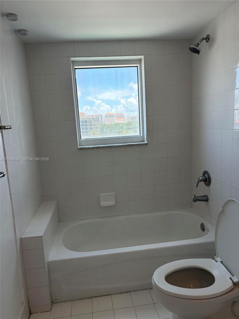 60 NW 37th Ave, Unit 608, Miami, FL 33125 Photo