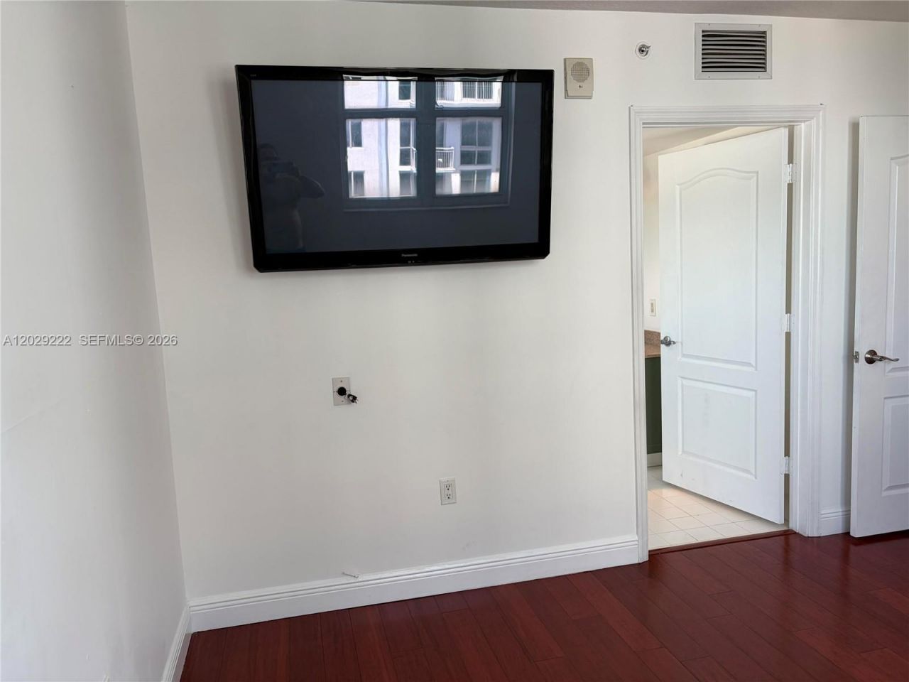 60 NW 37th Ave, Unit 608, Miami, FL 33125 Photo