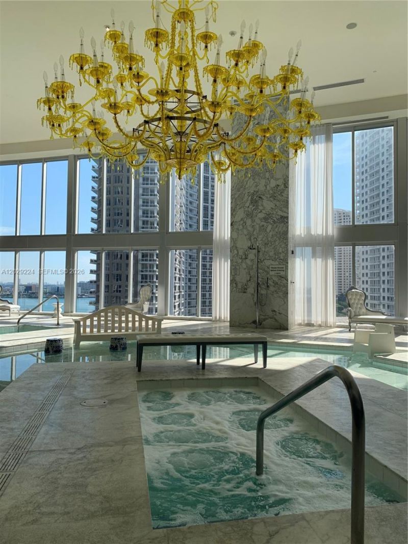 475 Brickell Ave , Unit 1611, Miami, FL 33131 Photo