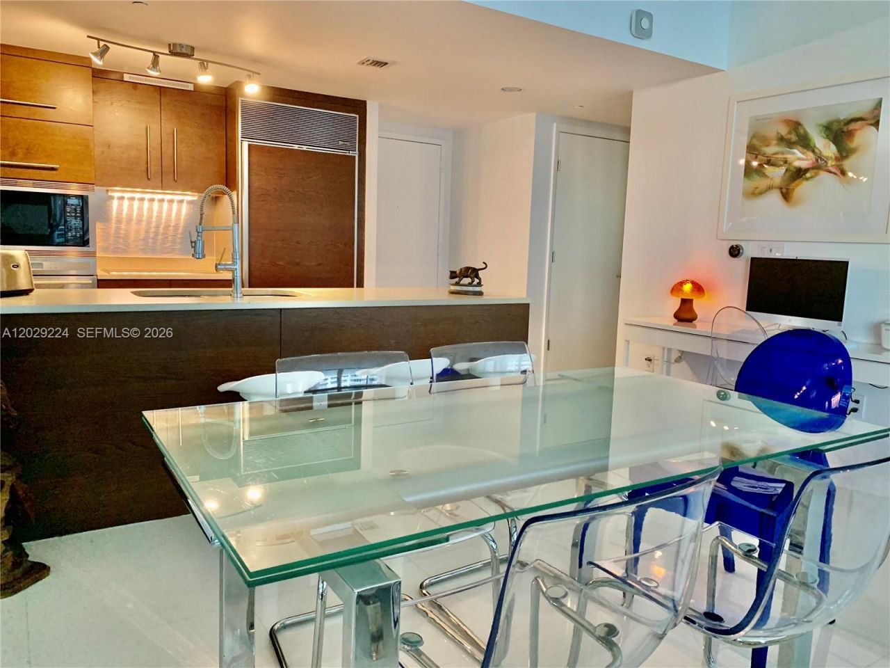 475 Brickell Ave , Unit 1611, Miami, FL 33131 Photo