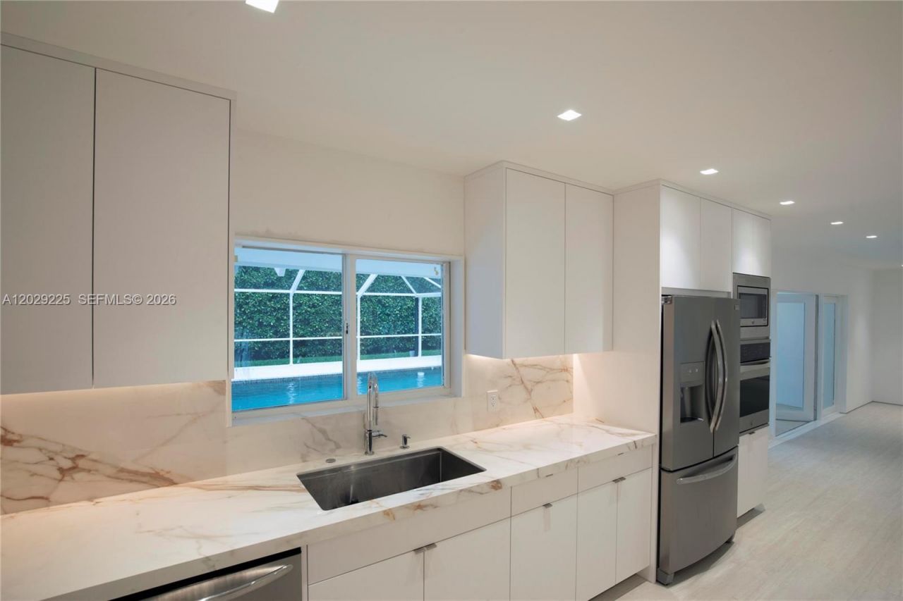145 S Prospect Dr , Coral Gables, FL 33133 Photo